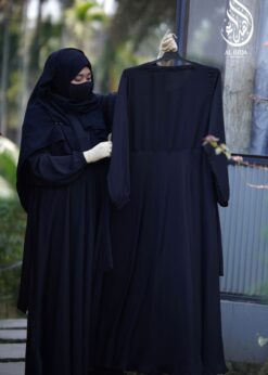 Alternative view of ASIA BURQA SET
